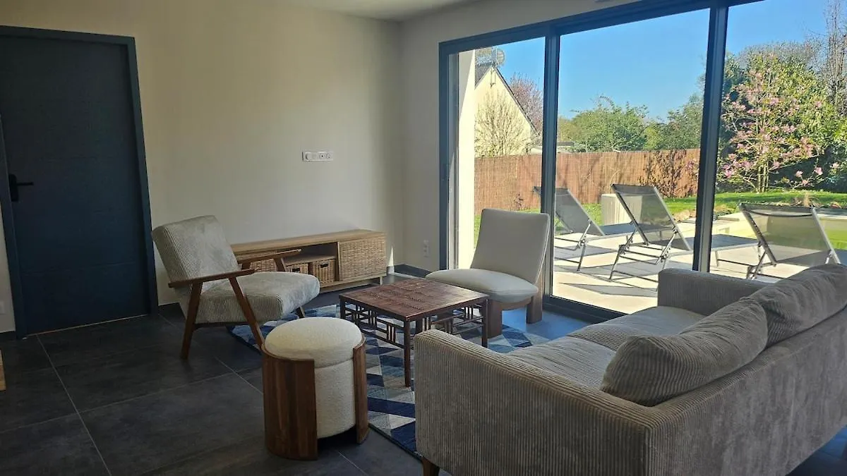 La Villa Magnolia Beachfront With Pool Binic